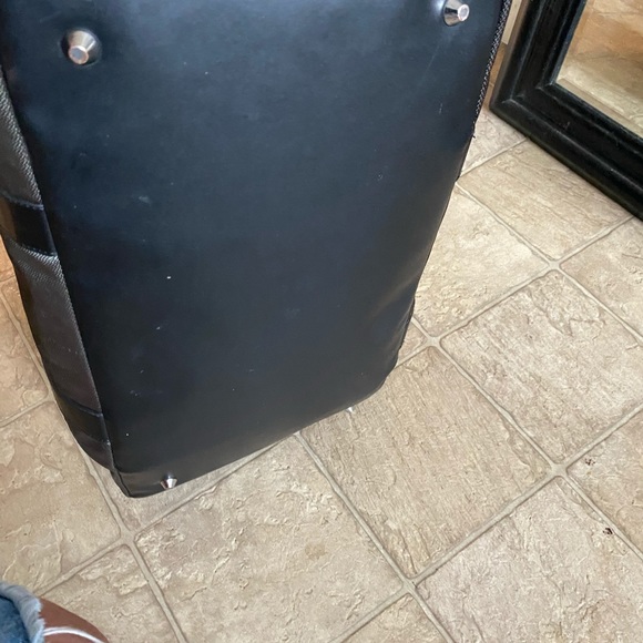 Used versace small duffel bag - Picture 4 of 4